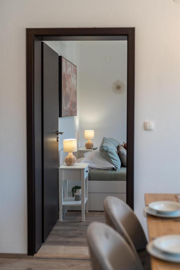 Beach Apartman Marela Slatine Exterior foto