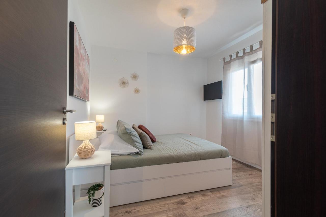 Beach Apartman Marela Slatine Exterior foto