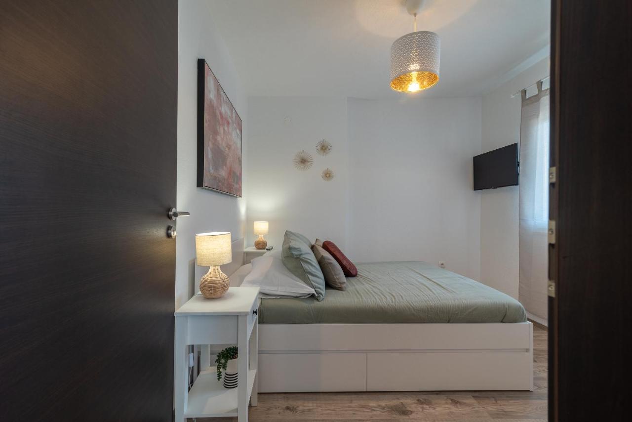 Beach Apartman Marela Slatine Exterior foto